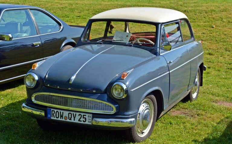 How to Save on Skincare and Medications in Italy: My Experience with Lloyds Farmacia